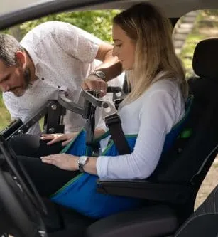 Système d'aide au transfert avec soulève-personne 
